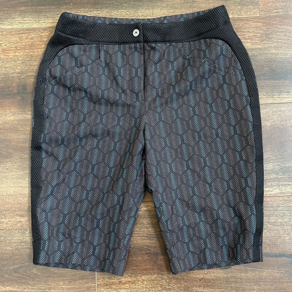 EP Pro Women’s Bermuda Shorts Size 4 Long Style Golf Shorts Black Blue Patterned